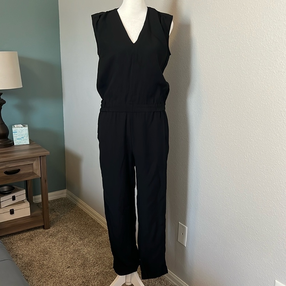 JCrew Drapey Oxford Crepe VNeck Jumpsuit Size 2 Black